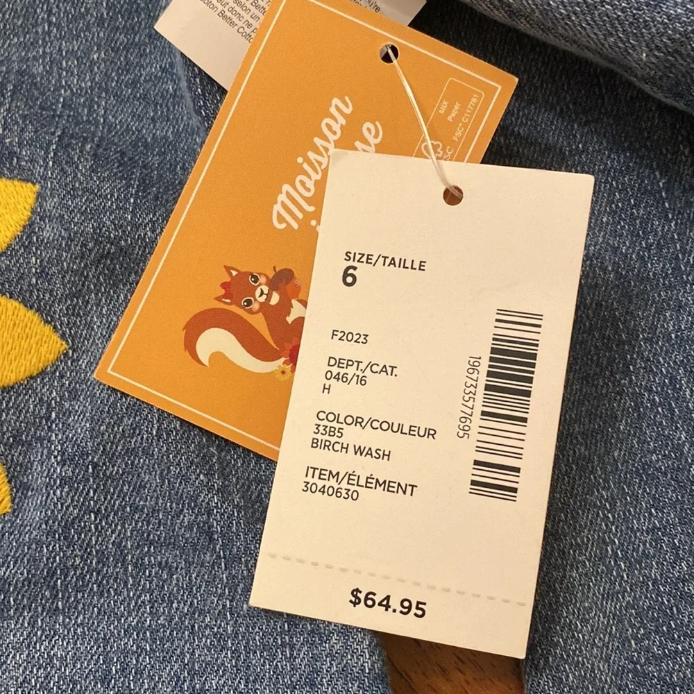 NWT Gymboree jean jacket with Sherpa collar and sunflower appliqués. Size 6